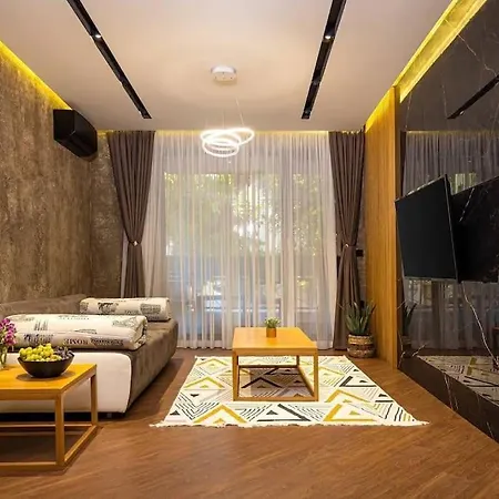 Apartment Style And Luxury 10mins Center Plovdiv